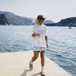 Aporma34336's profile picture. 