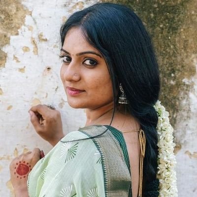 manasahousewife's profile picture. pakka telugu ammai🫂 🥰 housewife 
 i love❤️ my husbund❤️
i love ❤️my childrens❤️❤️❤️