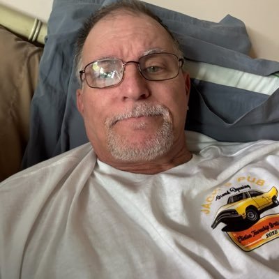 Tom_Hasker75's profile picture. Single, semi-responsible, and always finding new ways to justify another online purchase.