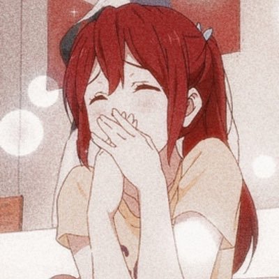 r_kiveeee's profile picture. 