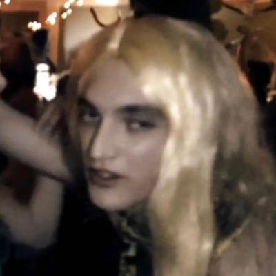 pretty_deadly04's profile picture. she/her | minor | swemo | Sabrina carpenter defender | i ♡ MCR taylor swift and being cringe! | follow my tumblr
