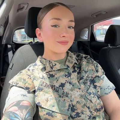 VerCarrol's profile picture. VC ; OCHOA ⚓ 🔫 
How could you live and not have a story to tell?
Not Dow endorser 
BFWO