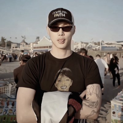 disuise's profile picture. 𝐅𝐈𝐂𝐓𝐈𝐎𝐍𝐀𝐋 / 🇩🇪 — A young man from Berlin, known on the court as a basketball player who always draws attention, the name is 𝘿𝙖𝙣𝙩𝙚.