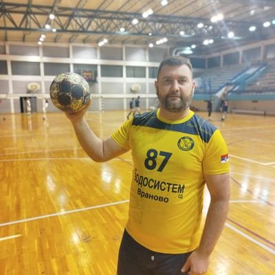 MarMil1987's profile picture. 