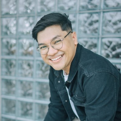 EkaPanuntun's profile picture. Passionate about growing a smart digital movement for creators in 📌 Southeast Asia • Part of @byekabagus/@kreatifydeas • About me https://t.co/dPCq51SSFJ