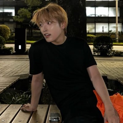 strawberry_koo7's profile picture. ateez-twice ult !!! | #홍중 / #지효 | 8M1T | TWICE OT9 | SEEING TWICE 05/17 | SAW ATEEZ 22/02