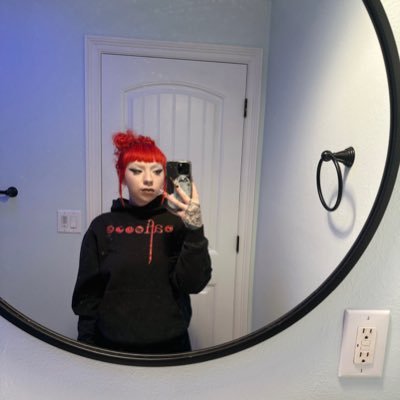 xjeida's profile picture. ✨ heaven sent, hell bent • 26 • libra ✨