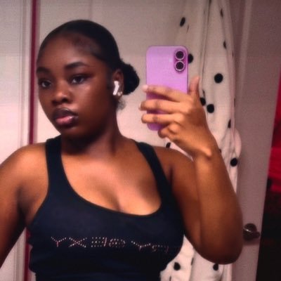 Dollcurrency's profile picture. 