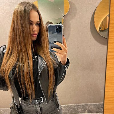 Mia_Blue22's profile picture. You are stronger than you think.