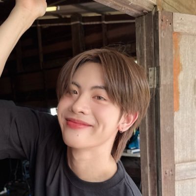 meltkhrr's profile picture. โสดตอนไหนก่อน