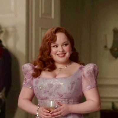 _headphonesbaby's profile picture. (she/her) full time nerd, sometimes ok-ish writer, loves anything sweet corn flavored