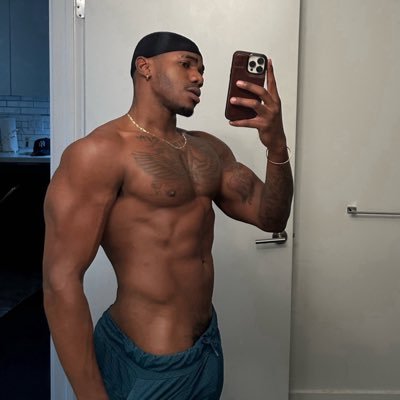 bigcockking45's profile picture. Welcome to my page Tap in for: MEETUP | CONTENT SALES | COLLABO 🔞 & all kinda freaky shit 😜🔞 | ⚠️ Strictly business ⚠️