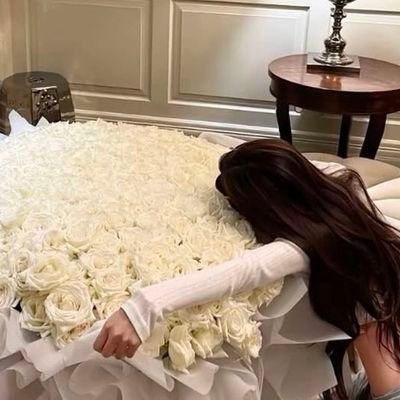 Redaahmad2001's profile picture. وجع الروح أنَا، وَغصة العُمر .
  pharmacist