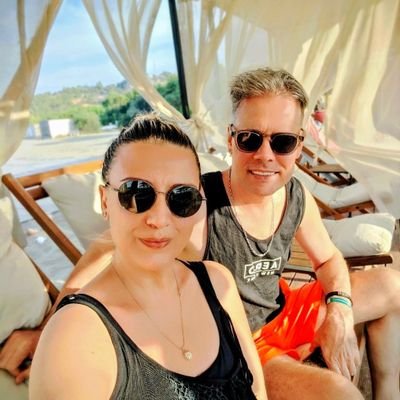 ebru65825693's profile picture. İZMİR (Evli)

Şu an Yaşanan Hayat
**İçimdeki   Öfke   Dağlardan 
   Yıldızlara Ulaştı.**