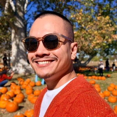 CrioBui's profile picture. The intern of The Tortured Poets Department 🤍