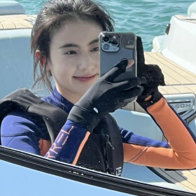 EdrisF33044's profile picture. Interesting souls will have interesting stories