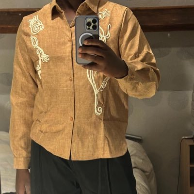 42vie's profile picture. don’t be pseudo