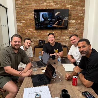 UyiGift79545's profile picture. 