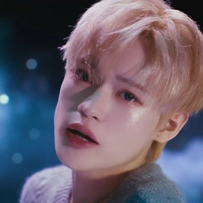 chenloiya's profile picture. safe haven 𐙚⋆°｡⋆♡