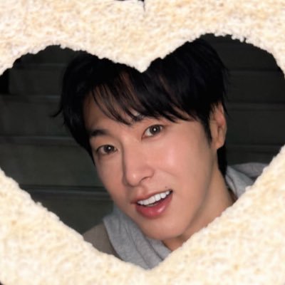 Mikeneko020618's profile picture. 関心事💕東方神起 :萩尾望都 👩👦 2人の母 🍓🍺ユノがどストライク🐰トンペンさんと繋がりたい🍑平和主義 ネガティブは嫌い