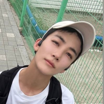 kreziazz's profile picture. college life x rant acc / foodtech ub'25