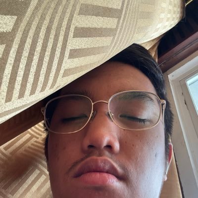 karlamycin's profile picture. upc bio '23 🌻| cnu-vsmmc md '27 🩺