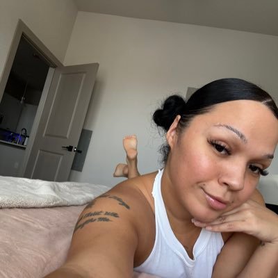 camillepelson's profile picture. 24🦋Your favorite brat bitch.💋 Your time, money, and devotion are my power. Account for feet slaves