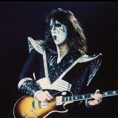 Apuentelozano's profile picture. 