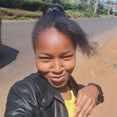 Gracemurag27005's profile picture. 