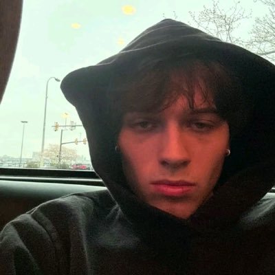 mattsconrad's profile picture. spreading the matthew sturniolo x conrad fisher agenda