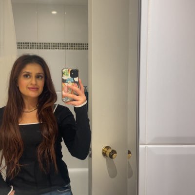 imh______'s profile picture. 