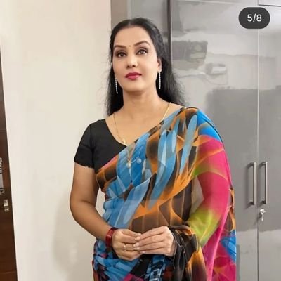 arunaa232's profile picture. 