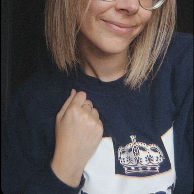 ani_atg's profile picture. Cosecha del 92 y mujer de verde 💚. Real Zaragoza 💙🤍.