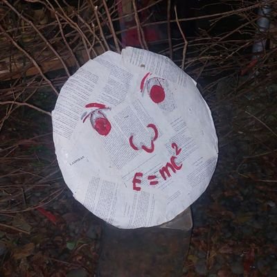 saintekbased's profile picture. alive
