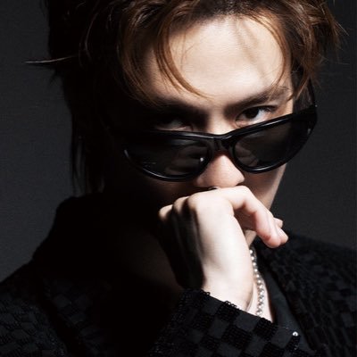 midoandparasol's profile picture. 🍉 watching a lot of dramas & movies + i stan way too many groups so I can’t list them all here