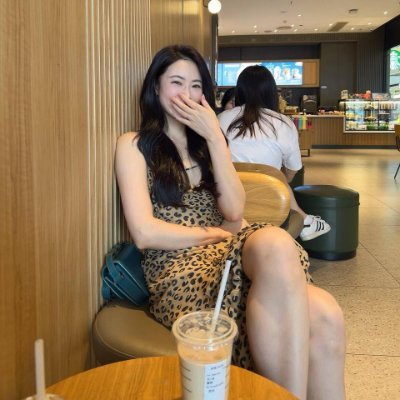 t0927368883's profile picture. 武大郎已不存在,潘金莲无处不在!大家好,我是潘老师,欢迎成为我的粉丝一起探讨男欢女爱的那些事