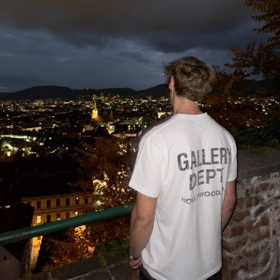 sir_thomez's profile picture. trenches