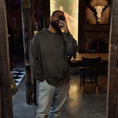 meinadl's profile picture. بیب بیب بیو بیو