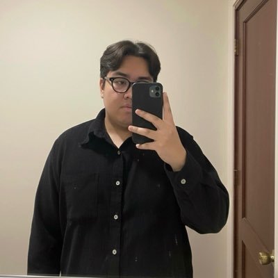 noonthebear's profile picture. “You know how much i love you” 🏳️🌈💜✨