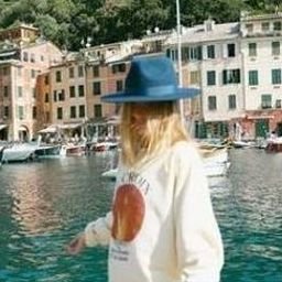 Gexew42758's profile picture. 