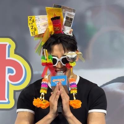 IlovebambamIGO2's profile picture. รีไปเรื่อย
มัมหมีน้องแบม 뱀뱀 밤밤 봉봉 
@BamBam1A
#GOT7 #갓세븐 #IGOT7 #BAMBAM
#MTBB💜❤️
#แม็กกี้บาส #6CODE 🐢🏀 #XingQiu