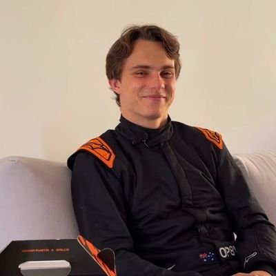 piastrisvt's profile picture. Librana habla de cosas varias!,🏎:OP81,YT22,AA²³ & GR⁶³ 🏒: sharks & canucks ♡/ say the name seventeen enthusiast, gg stan ♡ read the card before follow! ♡