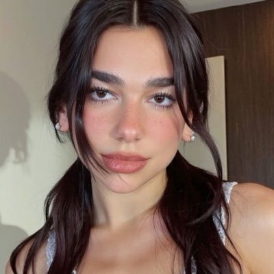 saraascofield's profile picture. 🌷🦢