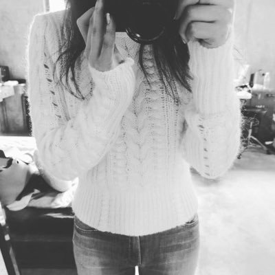 wisheslilyy's profile picture. 어다 안 갈게, 사랑해