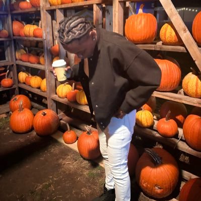 KSJ_99's profile picture. 25.🇧🇧🇯🇲🇵🇦.☀️♑️🌙♋️🌅♊️