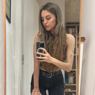 _amokamok's profile picture. Todo Peñarol. Eterna estudiante de la fcs // ♀