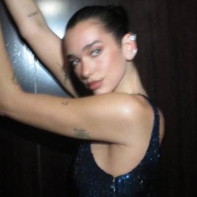 kissymoonchild's profile picture. she/her · ♑