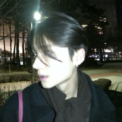 vernondgaf's profile picture. I hate summer, sorry.