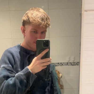 kamil7__'s profile picture. Kobbie Mainoo Enjoyer.