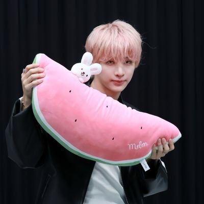 muzinnyang's profile picture. no thoughts just muzin